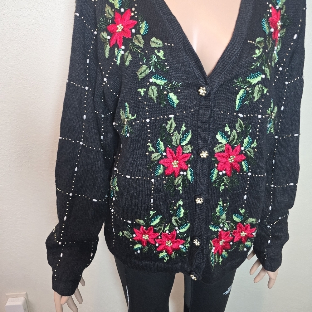 BP Designs Christmas Poinsettia Black Beaded Cardigan Sweater Size LARGE - Picture 8 of 8